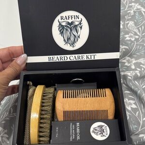 Raffi Beard Care Kit - Natural Wood and Black